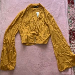 BRAND NEW loose crop top